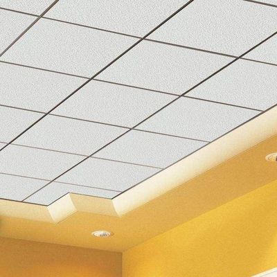 Die unregelmäßige Löcher Mineralwolle Deckenfliese für Grade Dekoration in Hotel-Restaurants