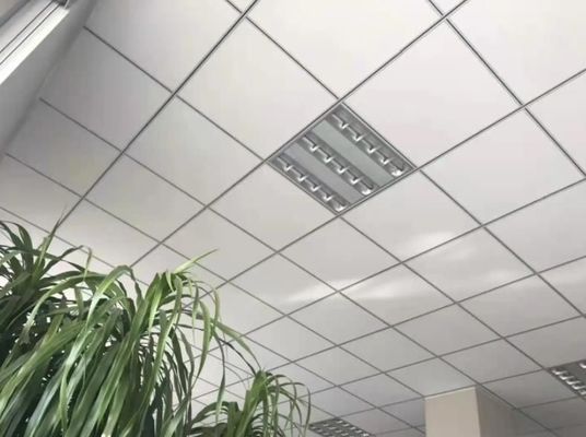 600mm*600mm Perforierter Deckenbrett aus Mineralwolle zur Schalldämpfung im Innenraum