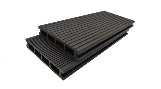 Schaffen Sie einen schönen Außenraum mit WPC-Decking Ny90*25