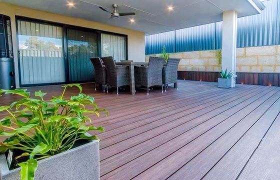 150*25mm WPC-Produkte Spezielle weiße Außenböden für Terrassen/Zaunmaterialien