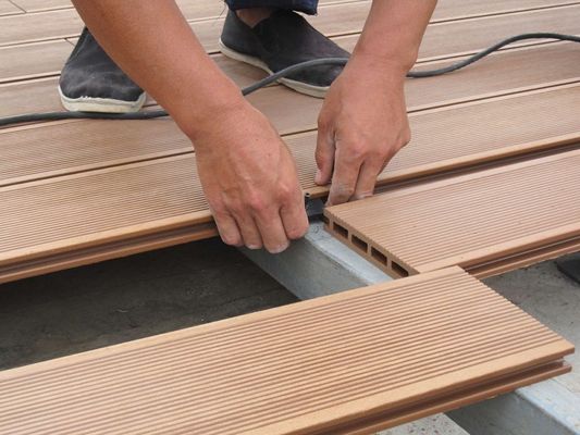 150*25mm Ascheholz-Plastik-Verbundwerkstoff WPC-Decking Superior für Garten-/Außenböden