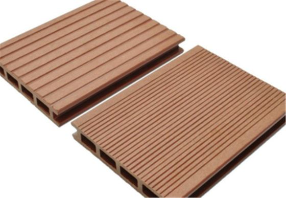 Holzkornmuster synthetisches WPC-Bodenmaterial für maßgeschneiderte Decking- und Bodenbeläge