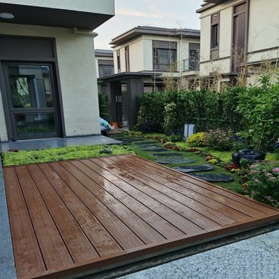Wasserabsorptionsdichtung 2,5% Braunholz Kunststoff-Verbunddecken für den Garten