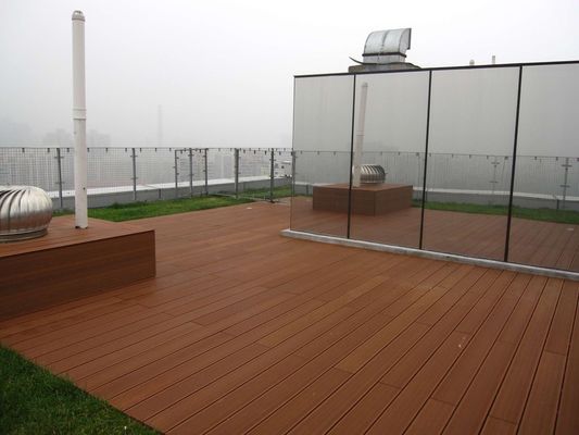 Zusammengesetzter WPC-Zaun/Decking für den Außenbereich