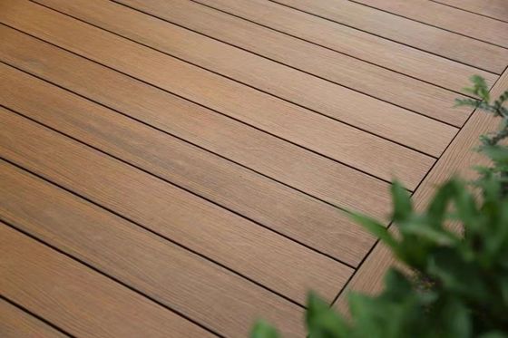 Braun WPC Holz Kunststoff-Verbundfußboden für den Garten wasserdicht