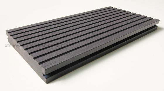 Außengartenboden und Zaun Wasserdicht WPC-Decking mit Bias-Reifen