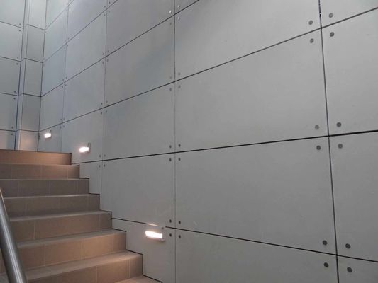 Sandfaser-Zementplatte für Wand- oder Deckenfliesen, die hohen Temperaturen standhalten