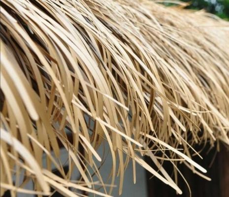 Hotelabdeckungslösung UV-dichte synthetische Palmblätter Dachstroh mit Nylonmaterial