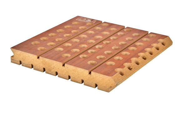 Dekorative Wand Mikrophorisierte akustische Holzplatte mit quadratischen Kanten DSC 9994