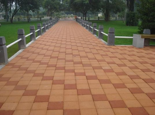 Stylische Sinterung Grau und Rot Keramik Wasserdurchlässige Ziegel für Pflastersteiner Einfahrt Garten