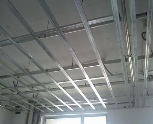 3000 mm Standardlänge L-Typ galvanisierter Trockenwandprofil Metall Stahl C Deckenkanal