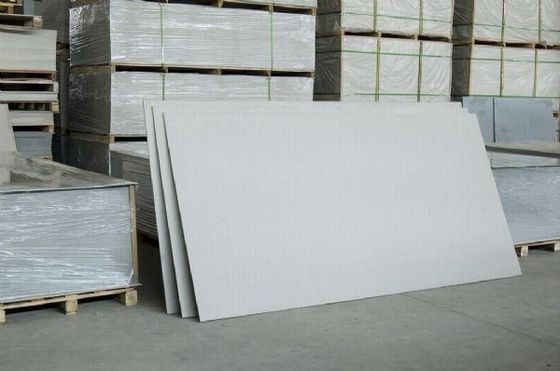 Keramikfaserplatten mit geringer Dichte zur Wärmedämmung 1220*2440*4-20 mm für industrielle Öfen
