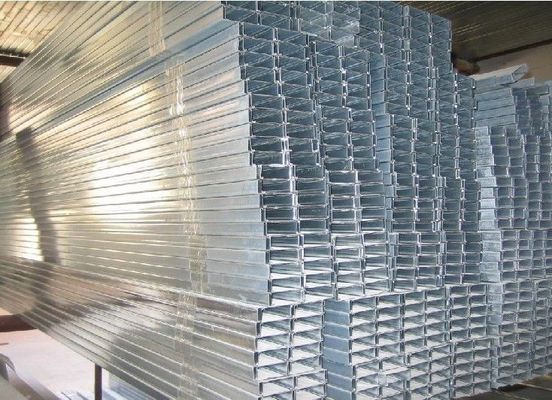 Leichte T-Bar-Decken-Hängematerialien für Strukturdächer 38/32*24*3600mm