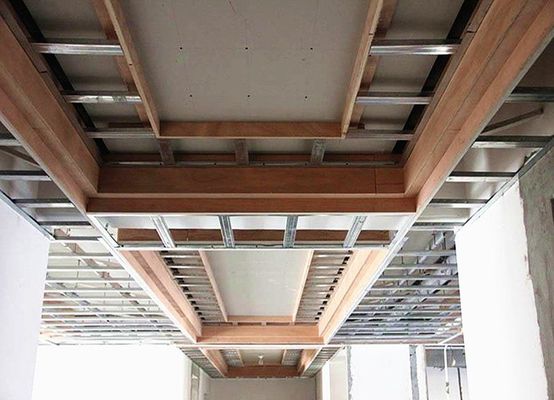 Leichte T-Bar-Decken-Hängematerialien für Strukturdächer 38/32*24*3600mm