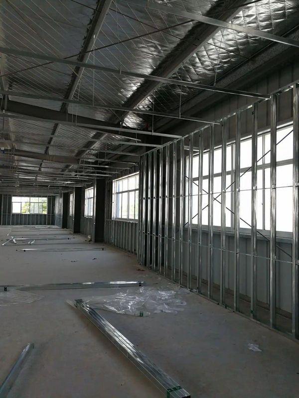 0.40 bis 1,0 mm galvanisiertes Stahlprofil für Wandtrennwandmaterial / Leichtstahlkeil